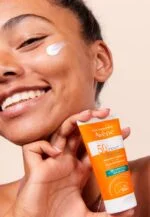 ضدآفتاب اون Avene SPF50+ حجم 50 میل | پوست نرمال و مختلط چرب AVÈNE Sun Fluid SPF50+ Normal to Combination Skin 50ml - Image 2