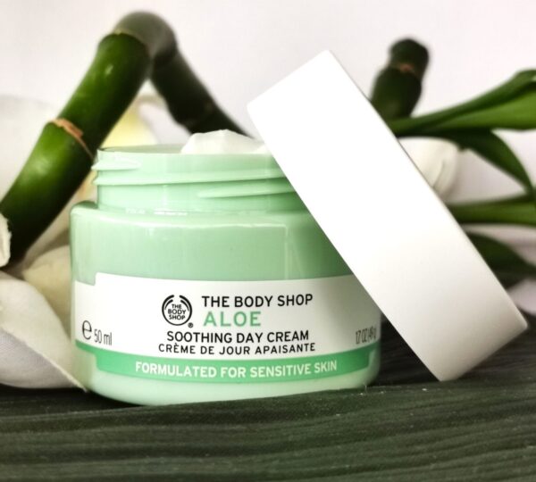 The Body Shop Aloe Soothing Day Cream 3