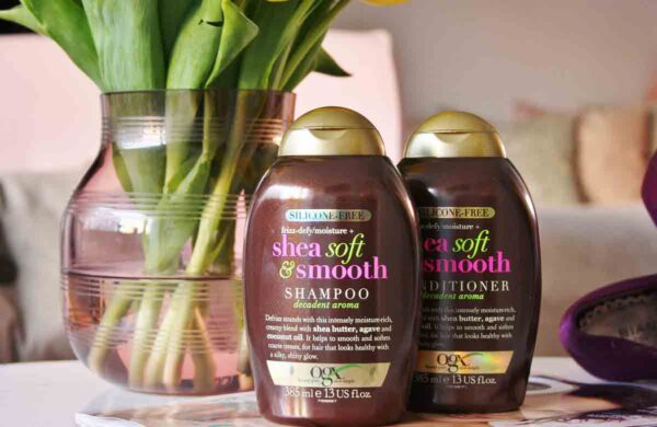 شامپو ضد وز شی باتر او جی ایکس حجم 385 میل| OGX shea soft smooth shampoo 385 ml