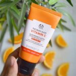 کرم ضدآفتاب روشن کننده لوسیون ویتامین سی SPF30 بادی شاپ50میل|THE BODY SHOP Vitamin C Glow-Protect Lotion SPF30 50ml